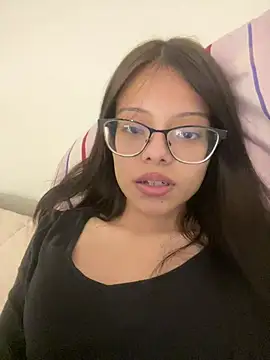 Snapshot of omifresita chatting on June 29, 2026, 9:37 pm omifresita online show from June 29, 2026, 9:37 pm