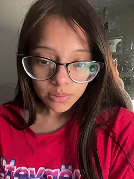 Snapshot of omifresita chatting on July 17, 2026, 3:35 am omifresita online show from July 17, 2026, 3:35 am