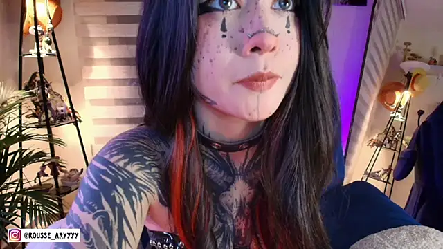 AryRousse online show from June 18, 2026, 3:18 am