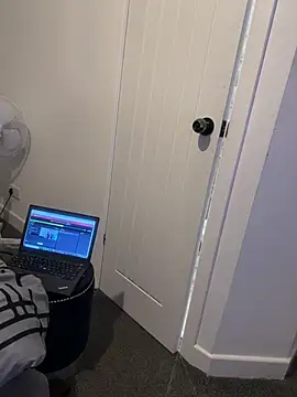 smartfuck777 online show from March 29, 2026, 6:52 pm