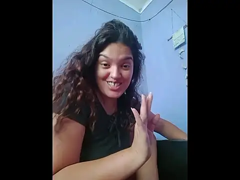 Snapshot of eviltati chatting on December 14, 2025, 4:45 pm eviltati online show from December 14, 2025, 4:45 pm