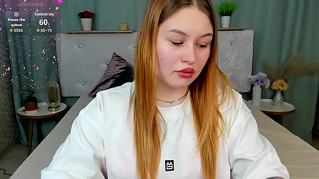 MilanaXHoney online show from February 28, 2026, 1:06 am