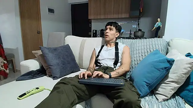 liorvante online show from January 18, 2026, 11:30 pm