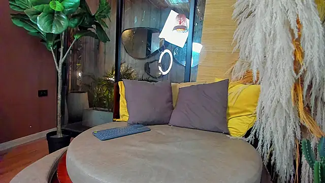 Snapshot of isaac_grimm chatting on December 1, 2025, 4:17 am isaac grimm online show from December 1, 2025, 4:17 am