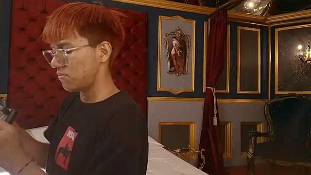 Snapshot of isaac_grimm chatting on December 16, 2025, 3:00 am isaac grimm online show from December 16, 2025, 3:00 am