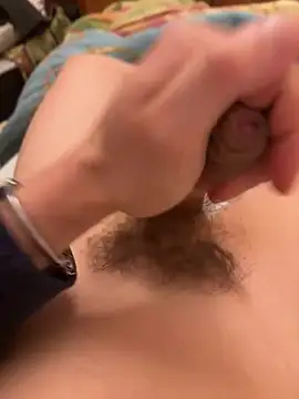 Snapshot of Dicken09 chatting on December 2, 2025, 12:05 am Dicken09 online show from December 2, 2025, 12:05 am