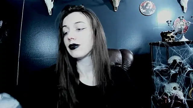 Snapshot of MistressNightmare chatting on December 16, 2025, 7:41 pm MistressNightmare online show from December 16, 2025, 7:41 pm