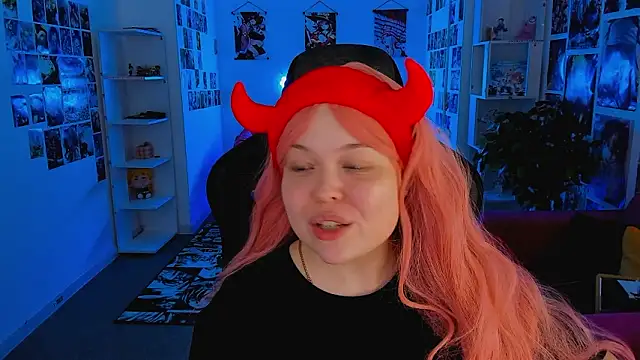 MartishaAddams online show from February 17, 2026, 9:17 am