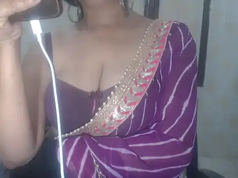 Hotronita123 online show from March 12, 2026, 5:13 am