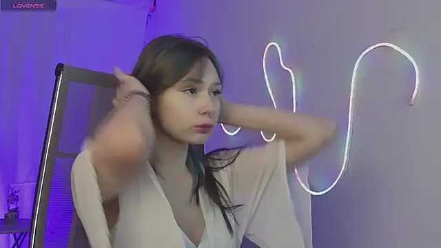 Snapshot of ReikoAckerman chatting on December 19, 2025, 2:57 pm ReikoAckerman online show from December 19, 2025, 2:57 pm