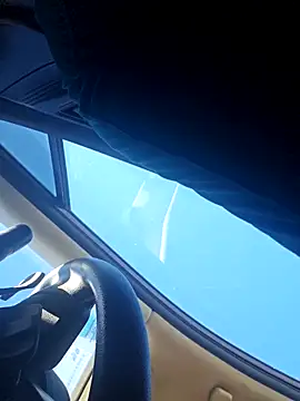 Snapshot of EiraYanovich chatting on December 5, 2025, 4:36 pm EiraYanovich online show from December 5, 2025, 4:36 pm