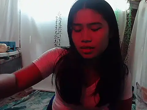 Snapshot of Allysonxx05 chatting on December 3, 2025, 3:36 am Allysonxx05 online show from December 3, 2025, 3:36 am