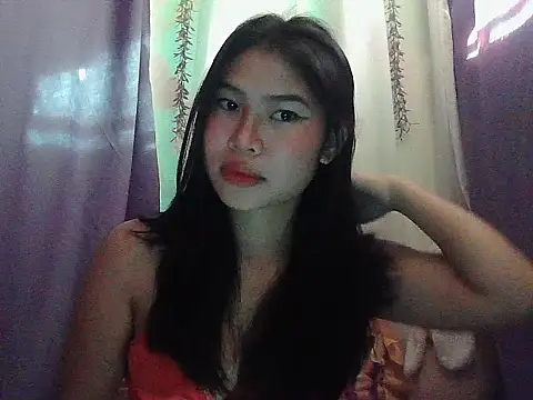 Snapshot of Allysonxx05 chatting on February 27, 2026, 11:05 pm Allysonxx05 online show from February 27, 2026, 11:05 pm