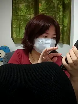 Snapshot of miniiceyya chatting on February 8, 2026, 4:54 pm miniiceyya online show from February 8, 2026, 4:54 pm