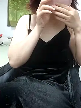 Snapshot of miniiceyya chatting on March 1, 2026, 5:15 pm miniiceyya online show from March 1, 2026, 5:15 pm