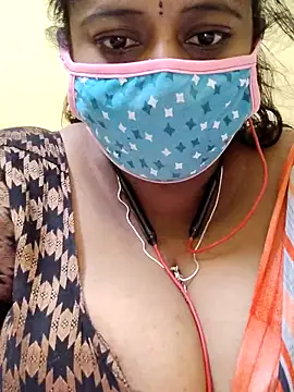 Snapshot of Thanmaya22 chatting on December 13, 2025, 8:36 pm Thanmaya22 online show from December 13, 2025, 8:36 pm