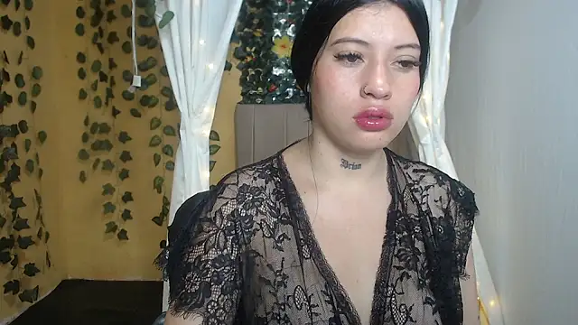 Snapshot of karen_888 chatting on December 16, 2025, 2:00 pm karen 888 online show from December 16, 2025, 2:00 pm