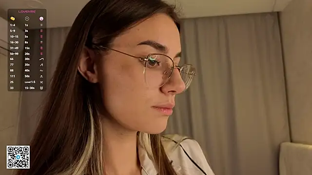 Snapshot of NilaBartkus chatting on December 3, 2025, 5:00 pm NilaBartkus online show from December 3, 2025, 5:00 pm