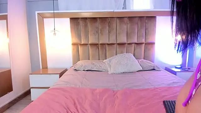 Snapshot of BrianaJhons19 chatting on December 16, 2025, 7:41 pm BrianaJhons19 online show from December 16, 2025, 7:41 pm