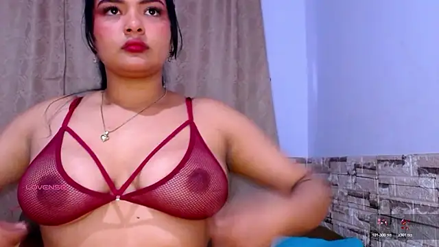 Snapshot of alicep_1 chatting on December 4, 2025, 8:06 pm alicep 1 online show from December 4, 2025, 8:06 pm