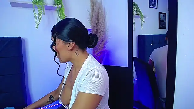 Jul honeyy online show from December 16, 2025, 12:37 am