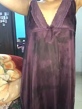 Snapshot of Sizzling_Quinn chatting on March 1, 2026, 1:24 pm Sizzling Quinn online show from March 1, 2026, 1:24 pm