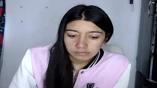 Snapshot of TaylorLove- chatting on November 30, 2025, 10:03 pm TaylorLove- online show from November 30, 2025, 10:03 pm