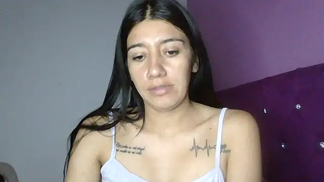 Snapshot of TaylorLove- chatting on December 16, 2025, 12:59 am TaylorLove- online show from December 16, 2025, 12:59 am