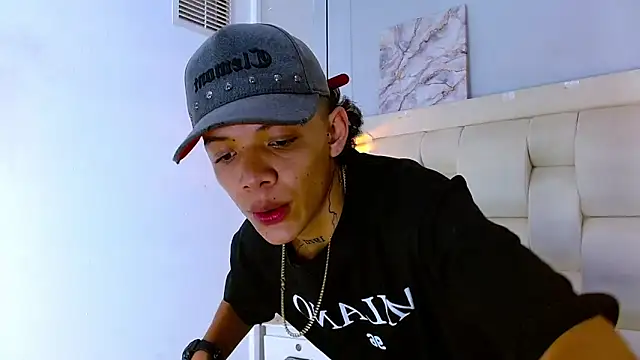 Snapshot of daniel_garzon chatting on April 14, 2026, 8:59 pm daniel garzon online show from April 14, 2026, 8:59 pm