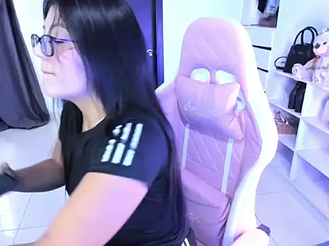 cristina697 online show from March 30, 2026, 7:48 pm