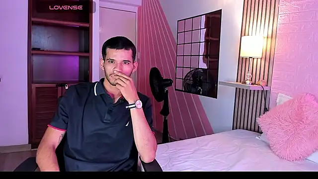 Snapshot of dear_lover1 chatting on December 4, 2025, 11:30 am dear lover1 online show from December 4, 2025, 11:30 am