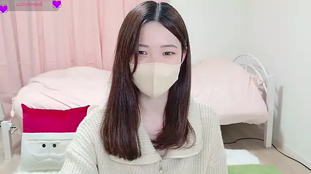 Snapshot of Nahooo chatting on December 21, 2025, 4:41 am Nahooo online show from December 21, 2025, 4:41 am