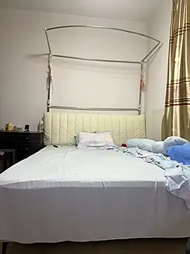 Snapshot of A-ZJunn chatting on July 20, 2026, 1:02 pm A-ZJunn online show from July 20, 2026, 1:02 pm
