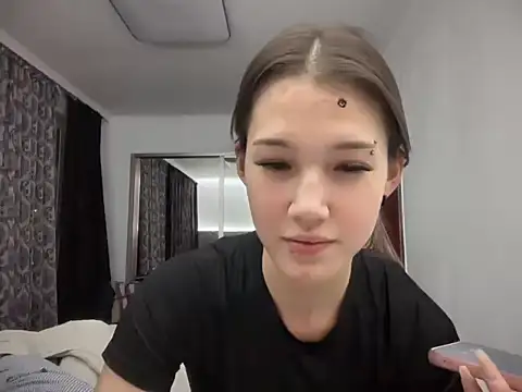 Snapshot of lilXdomii chatting on December 4, 2025, 6:38 pm lilXdomii online show from December 4, 2025, 6:38 pm