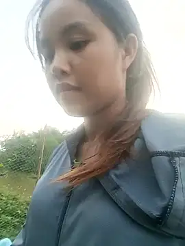 Snapshot of Pretty-haert chatting on December 15, 2025, 9:57 am Pretty-haert online show from December 15, 2025, 9:57 am