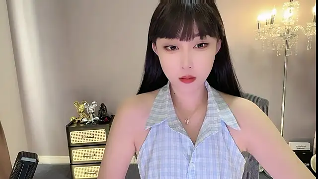 Miahave online show from December 15, 2025, 1:32 am