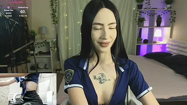 Snapshot of Ssin_Megan chatting on December 18, 2025, 5:35 am Ssin Megan online show from December 18, 2025, 5:35 am