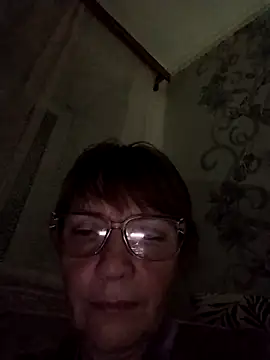 MichelleLove48 online show from November 30, 2025, 5:28 pm