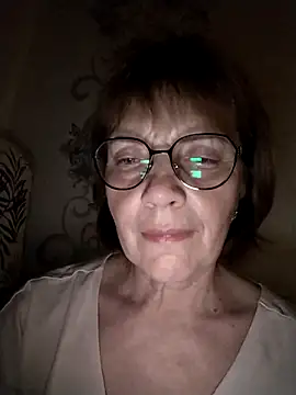 Snapshot of MichelleLove48 chatting on March 15, 2026, 8:37 pm MichelleLove48 online show from March 15, 2026, 8:37 pm