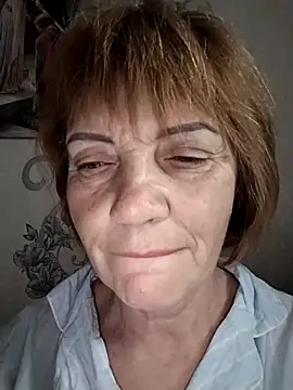 Snapshot of MichelleLove48 chatting on May 10, 2026, 3:55 am MichelleLove48 online show from May 10, 2026, 3:55 am