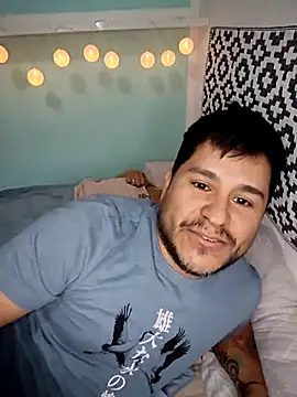 Snapshot of Luna_Leroy chatting on December 15, 2025, 6:34 pm Luna Leroy online show from December 15, 2025, 6:34 pm