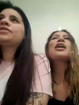 Snapshot of Leroy_Luna chatting on December 14, 2025, 11:42 pm Leroy Luna online show from December 14, 2025, 11:42 pm