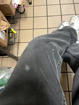 Snapshot of serg1io chatting on January 19, 2026, 5:00 am serg1io online show from January 19, 2026, 5:00 am