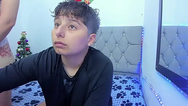 Snapshot of ATHENEA_ZULEINYS chatting on December 14, 2025, 12:10 pm ATHENEA ZULEINYS online show from December 14, 2025, 12:10 pm