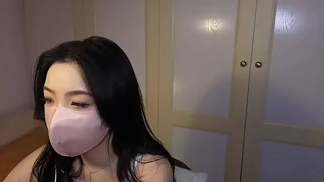 Snapshot of nayomi_34f chatting on December 16, 2025, 11:04 am nayomi 34f online show from December 16, 2025, 11:04 am