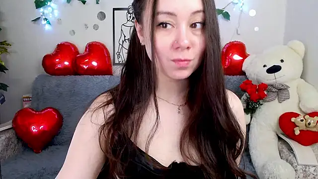 AlinaEleven online show from April 5, 2026, 10:29 pm