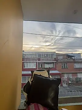 Snapshot of Engell_fire chatting on December 4, 2025, 10:57 am Engell fire online show from December 4, 2025, 10:57 am