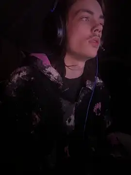 DkAuxier1 online show from December 20, 2025, 1:34 am