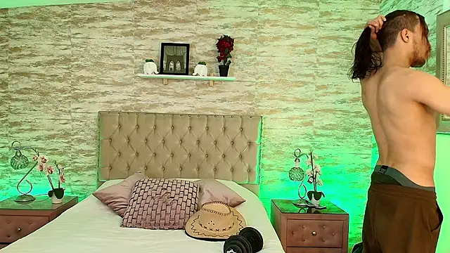 Snapshot of PatrickS25 chatting on February 7, 2026, 3:32 am PatrickS25 online show from February 7, 2026, 3:32 am