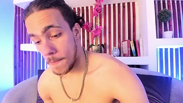 Snapshot of PatrickS25 chatting on February 17, 2026, 5:37 am PatrickS25 online show from February 17, 2026, 5:37 am